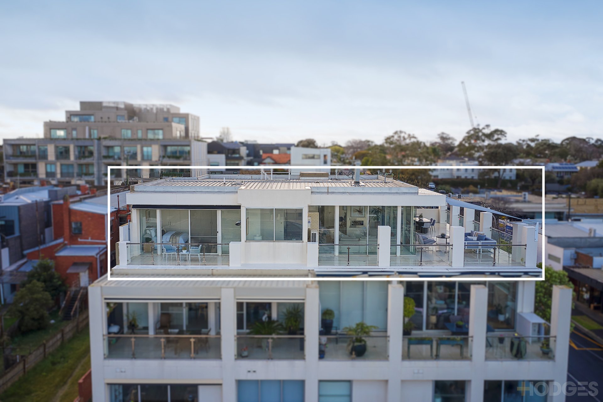 9 / 35 Willis Street Hampton