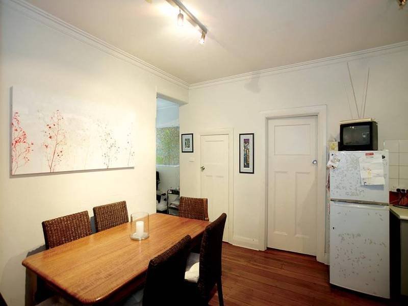 9/36 Philipson Street, Albert Park image 6