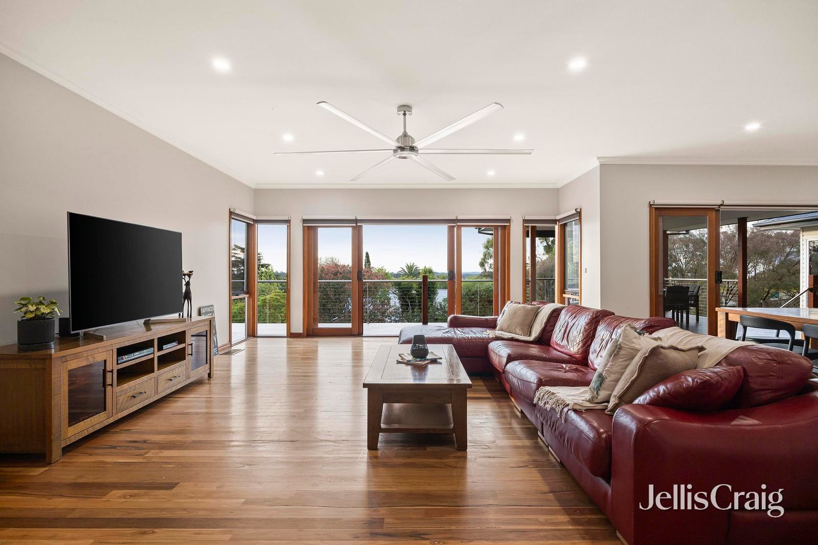 93A Alto Avenue, Croydon image 3