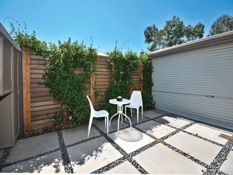 93A Erskine Street, Middle Park image 3