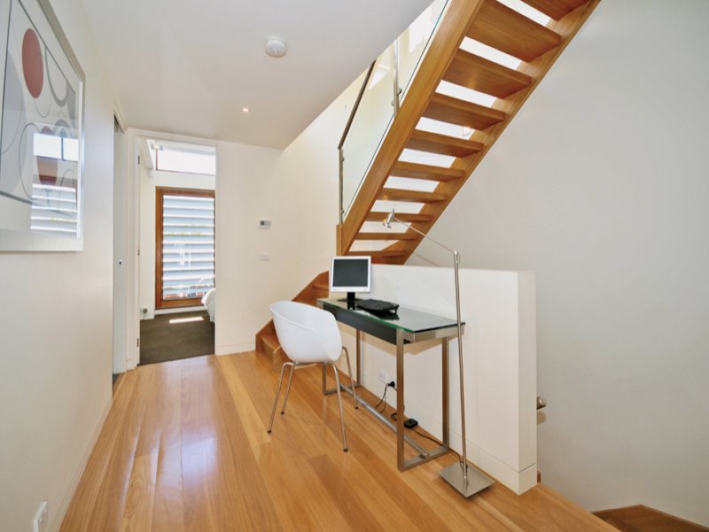 93A Erskine Street, Middle Park image 9