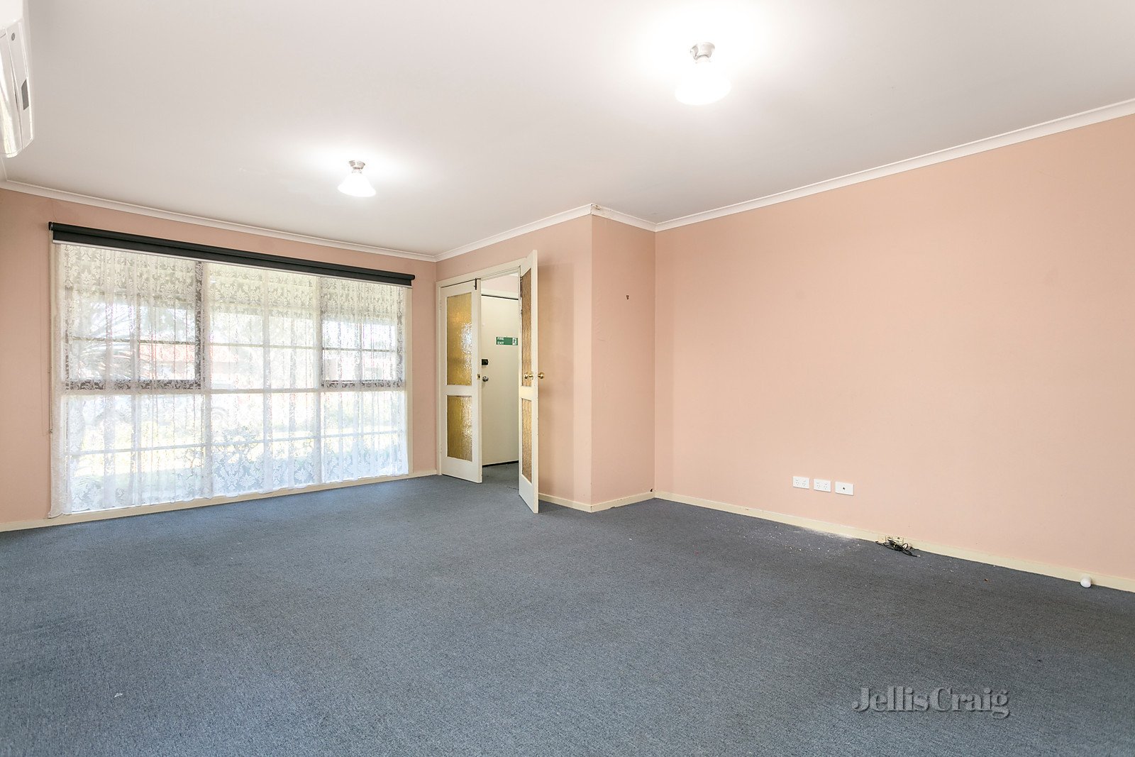 94 Atheldene Drive, St Albans image 4