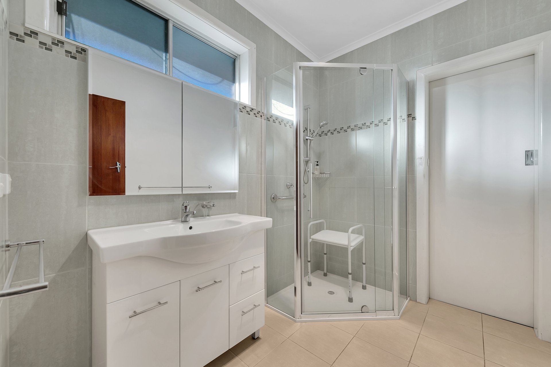 94 Bellarine Highway, Newcomb image 3