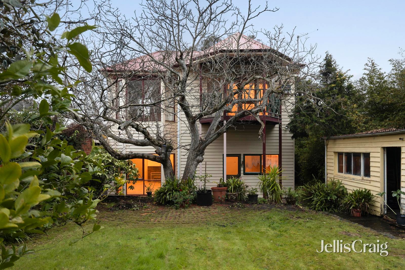 94 Disraeli Street, Kew image 2