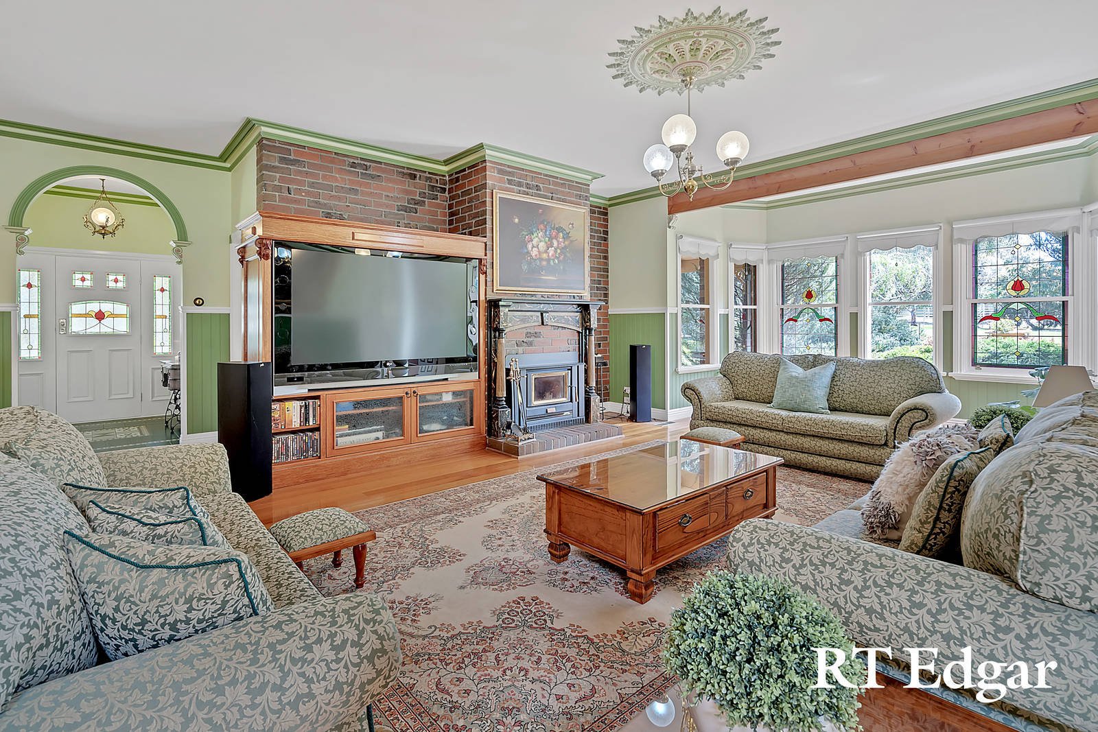 Property Gallery Thumbnail 8