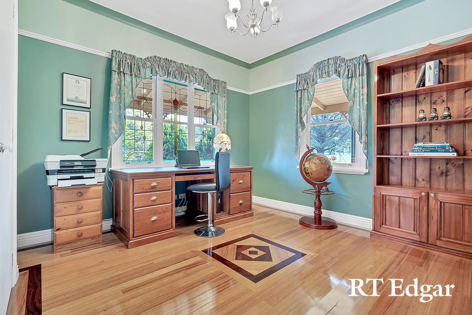 Property Gallery Thumbnail 12