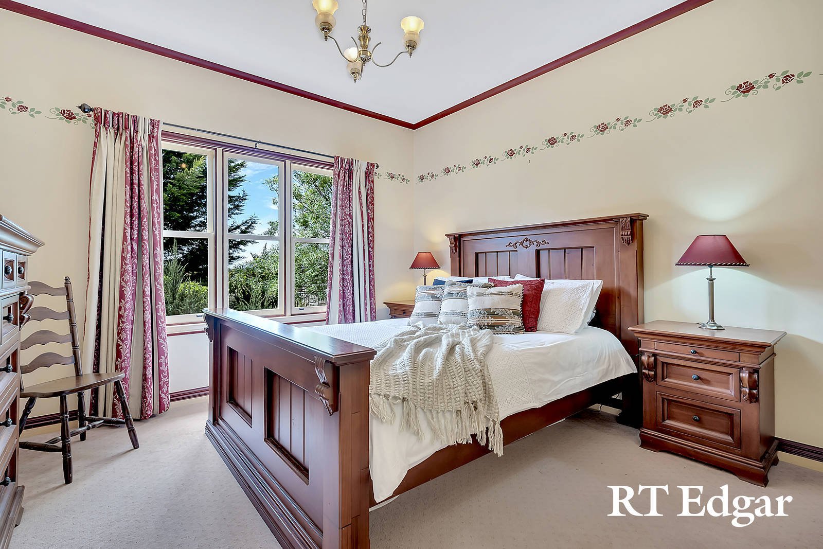 Property Gallery Thumbnail 13