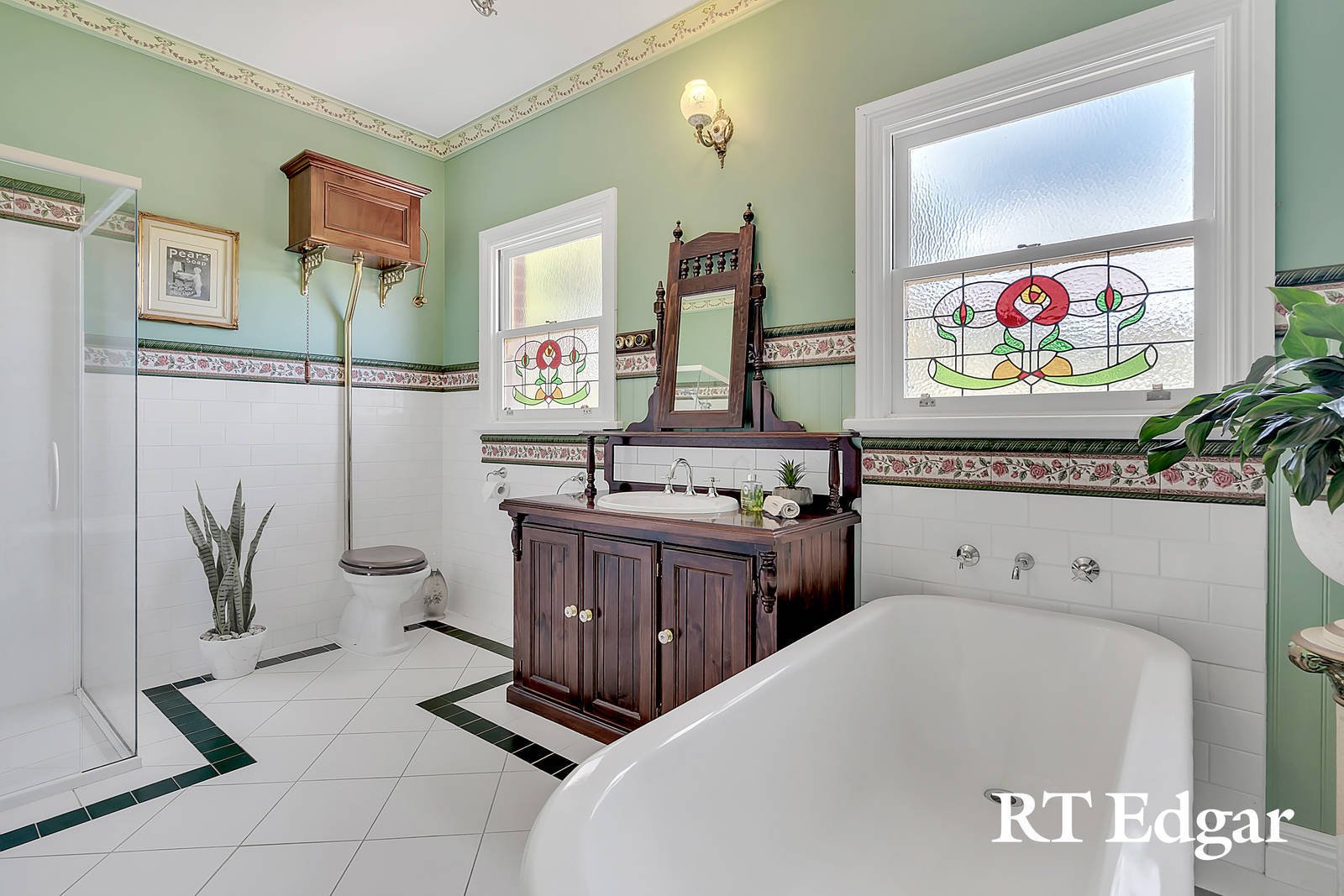 Property Gallery Thumbnail 14