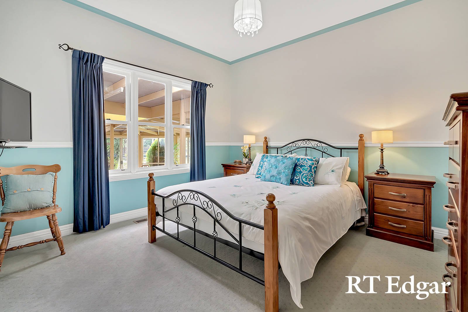 Property Gallery Thumbnail 16
