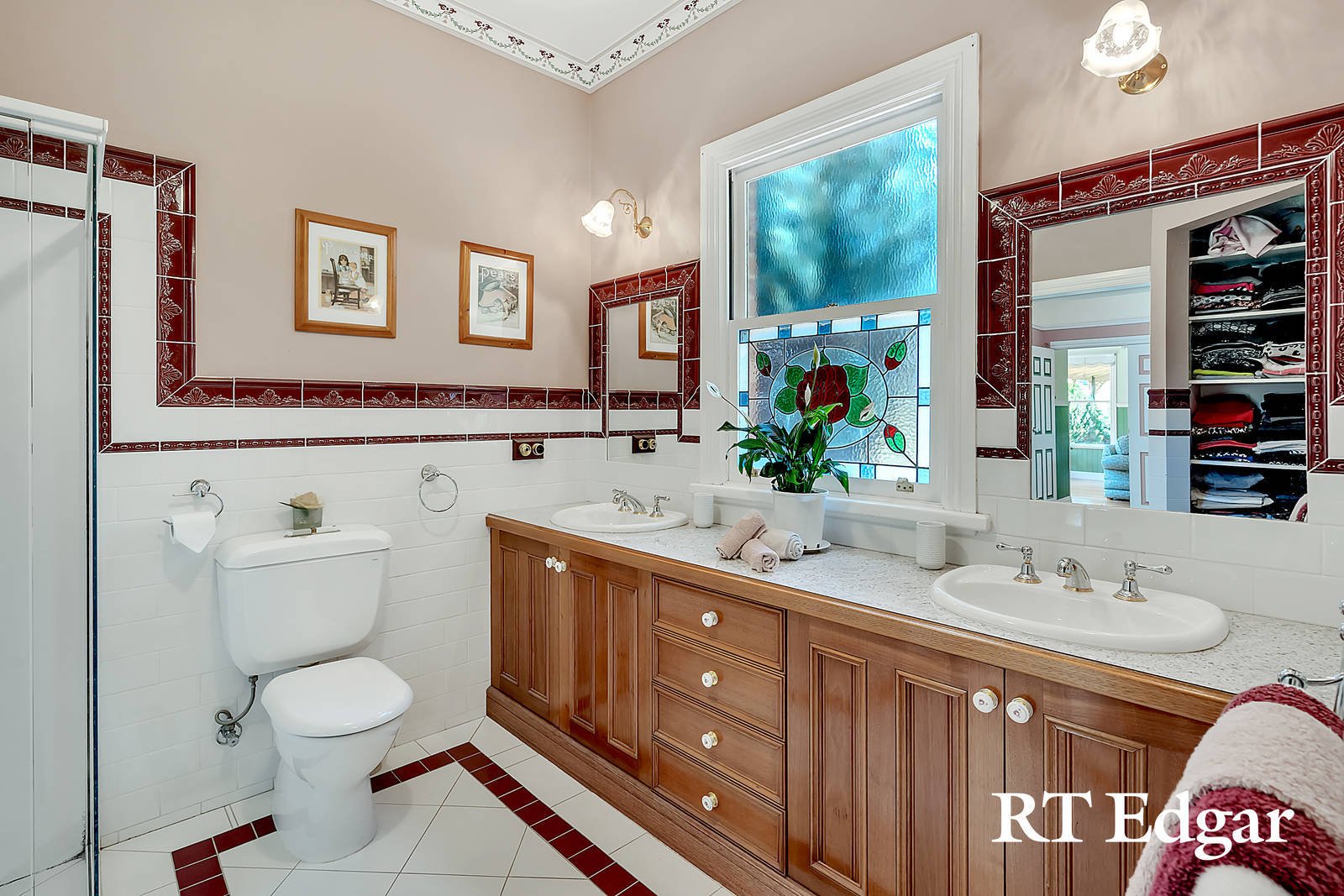 Property Gallery Thumbnail 19