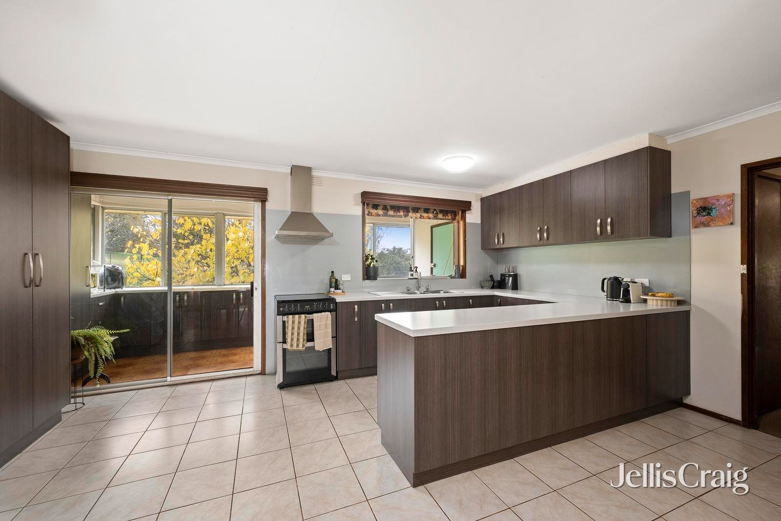 94 Queens Road, Silvan image 4