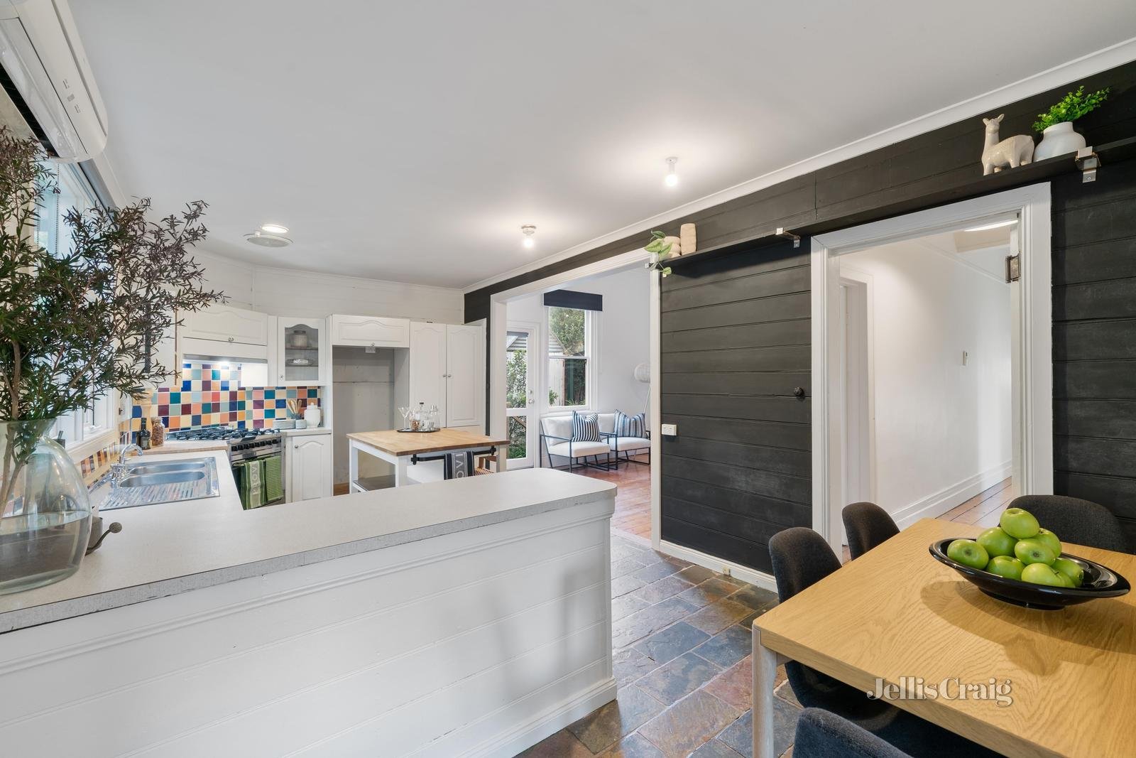 94 Watts Street, Box Hill North image 6