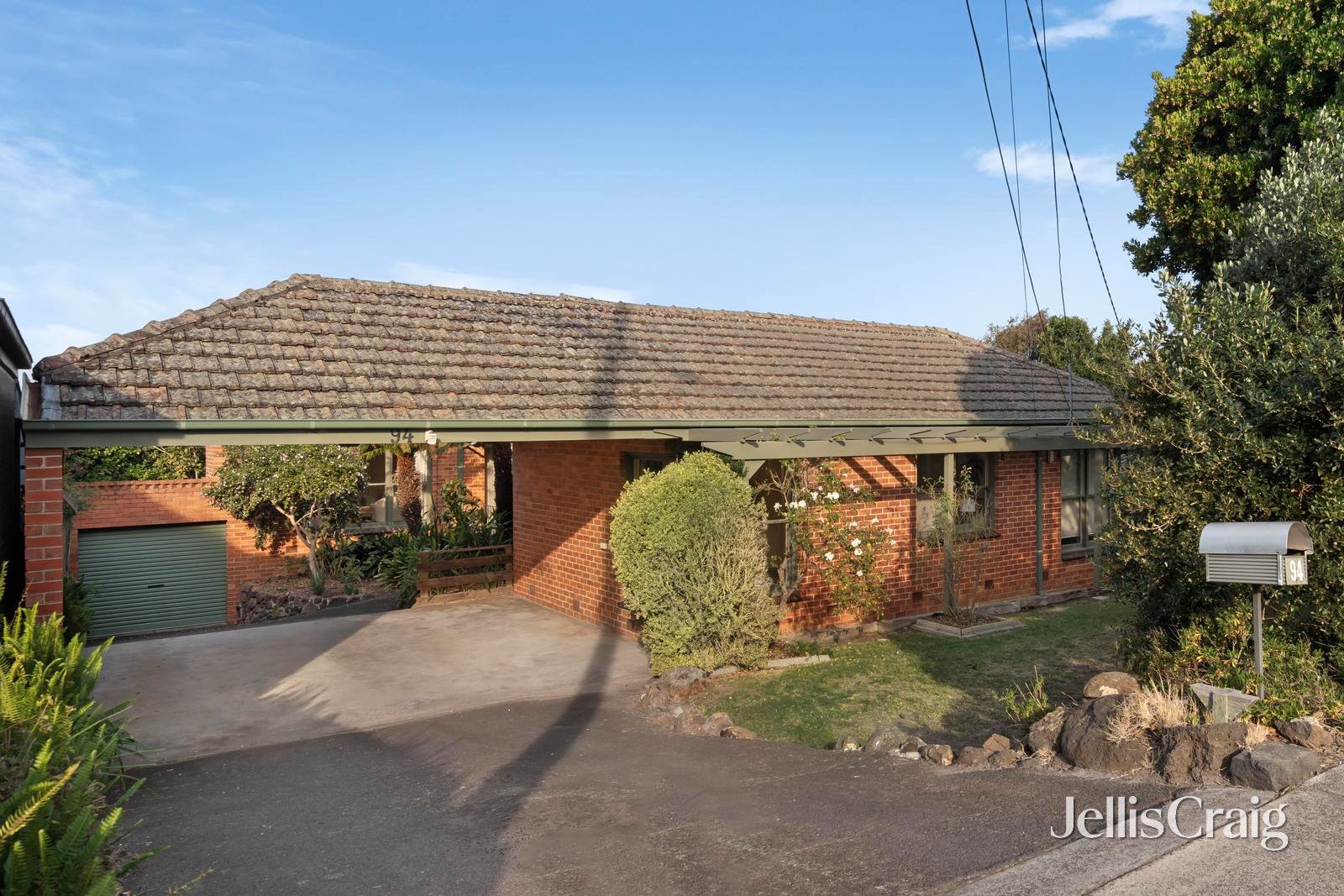 94 Whittens Lane, Doncaster image 1