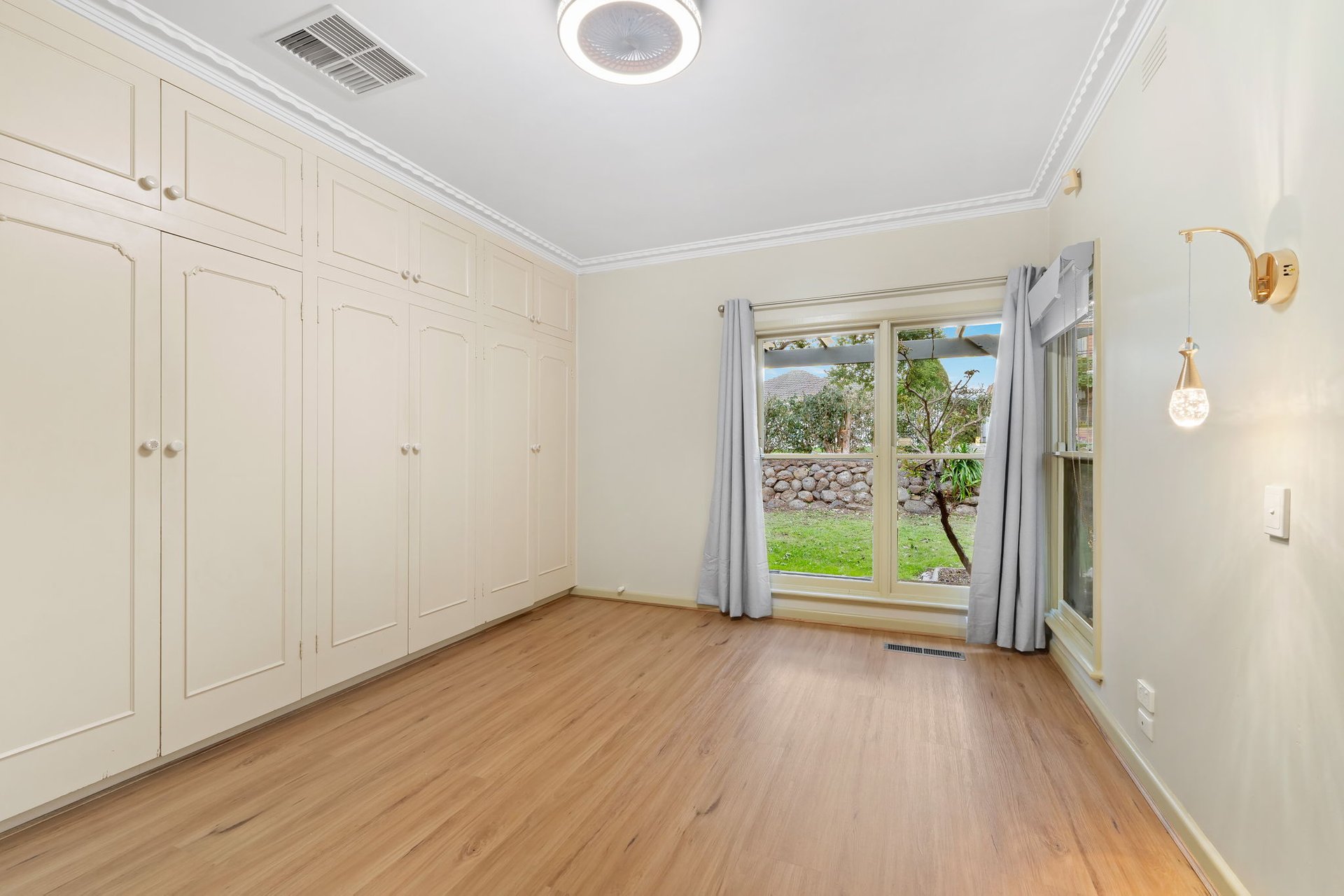 94 Whittens Lane, Doncaster image 6