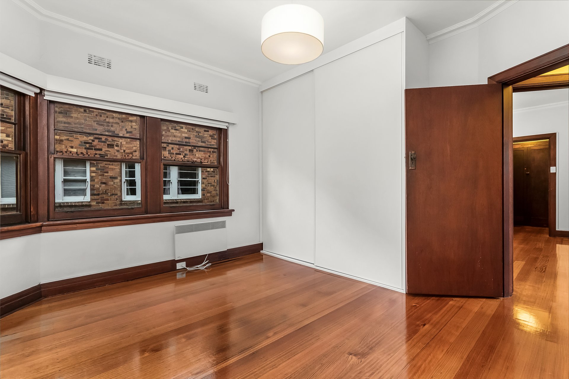 Property Gallery Thumbnail 5