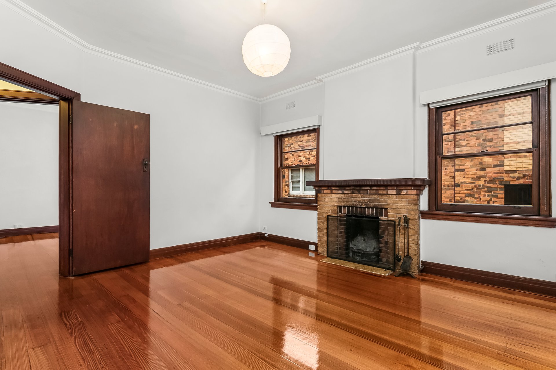 Property Gallery Thumbnail 3