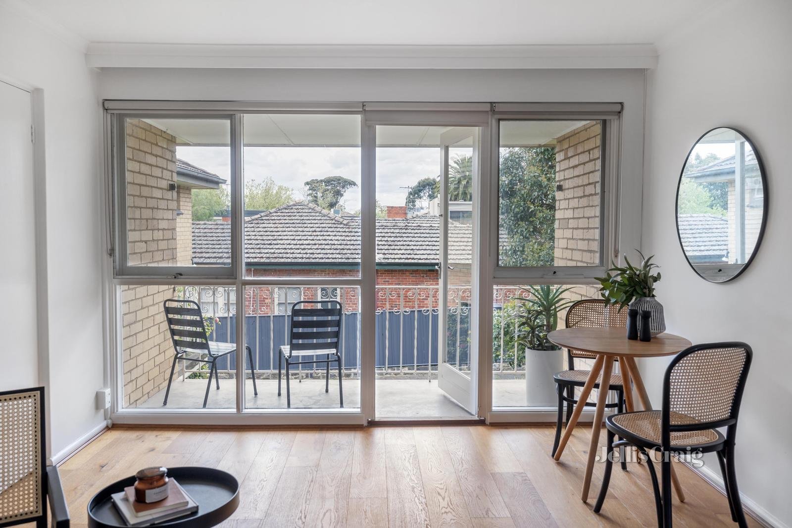 9/42 Edgar Street, Glen Iris image 4