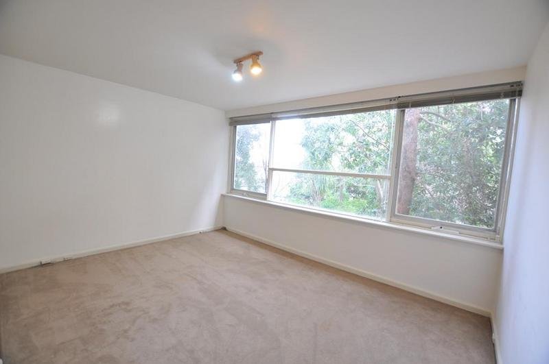 9/425 Toorak Road, Toorak image 3