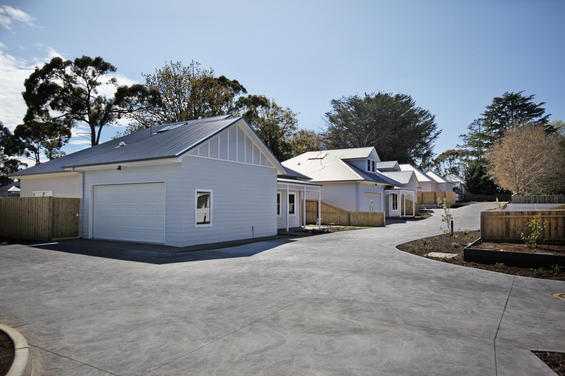 Property Gallery Thumbnail 3