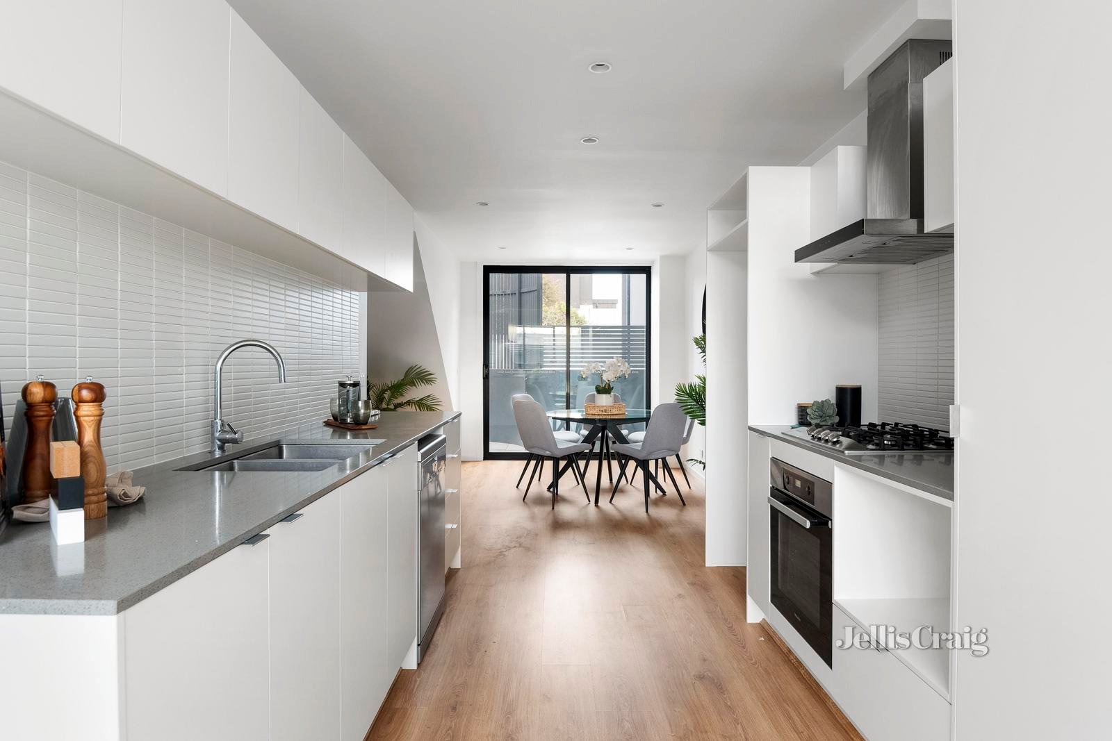 9/43 Nicholson Street, Abbotsford image 4