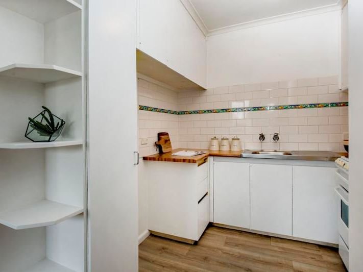9/44 Fletcher Street, Essendon image 5