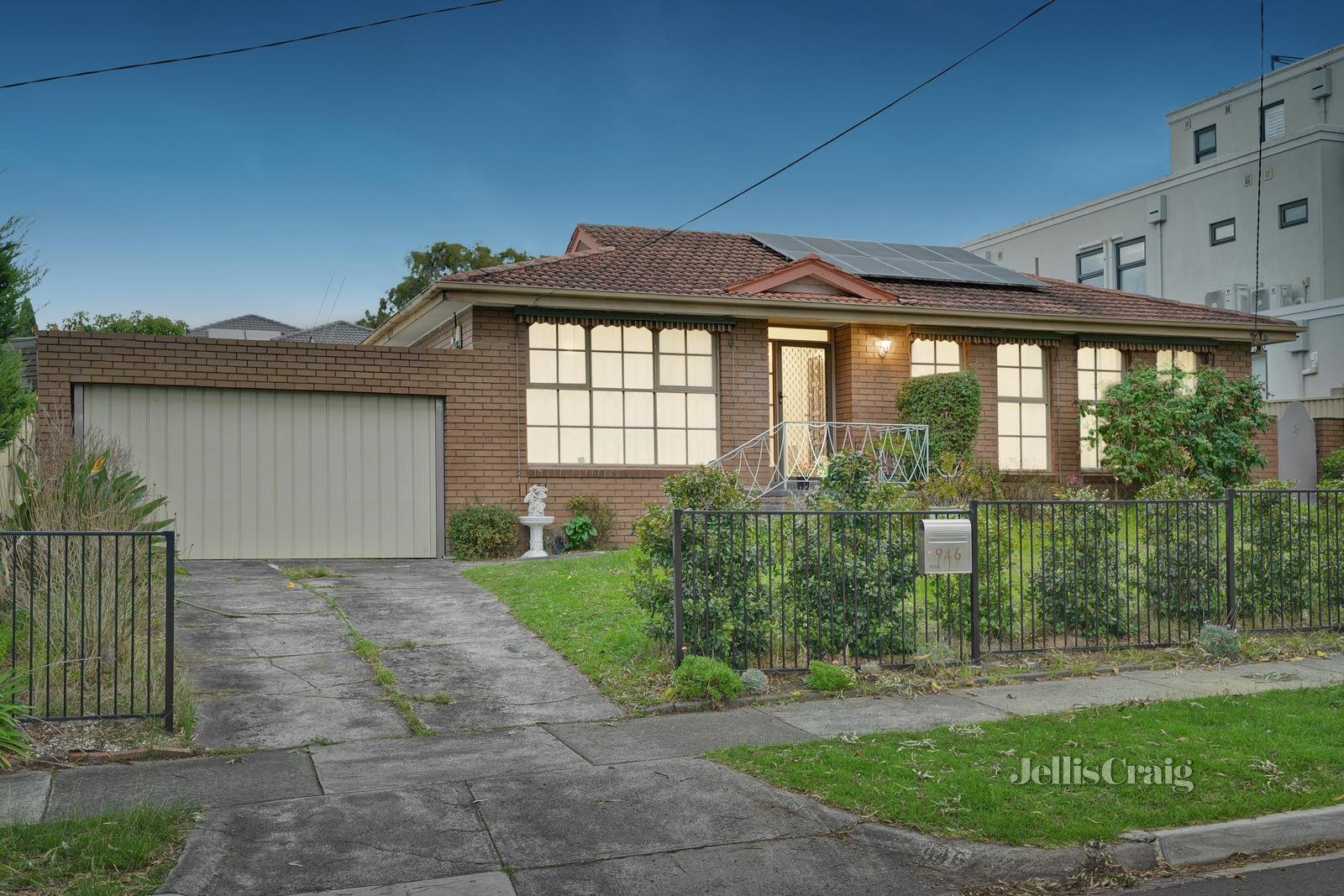 946 High Street Road, Glen Waverley image 1