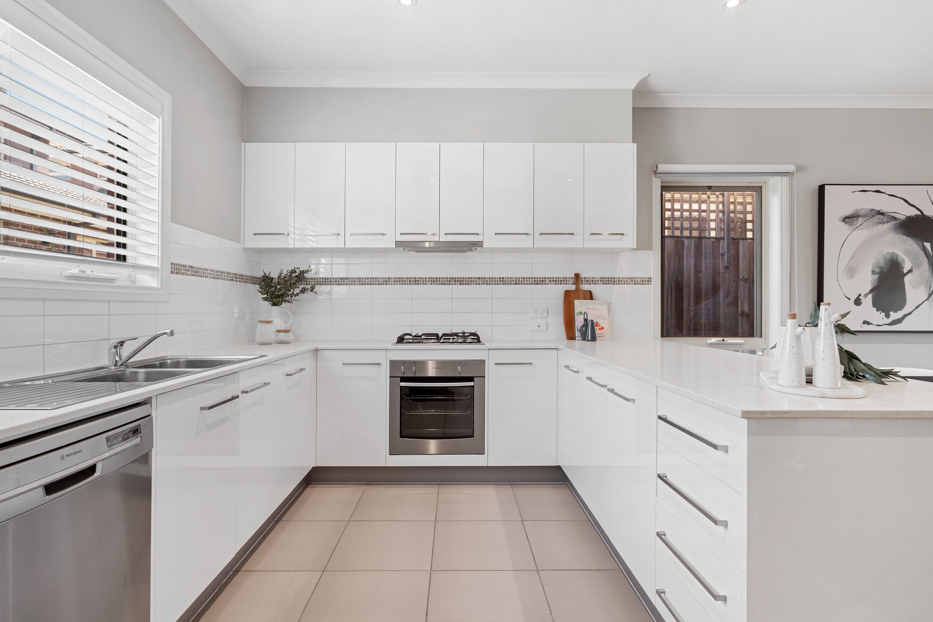 9/48 Lusher Road, Croydon image 3