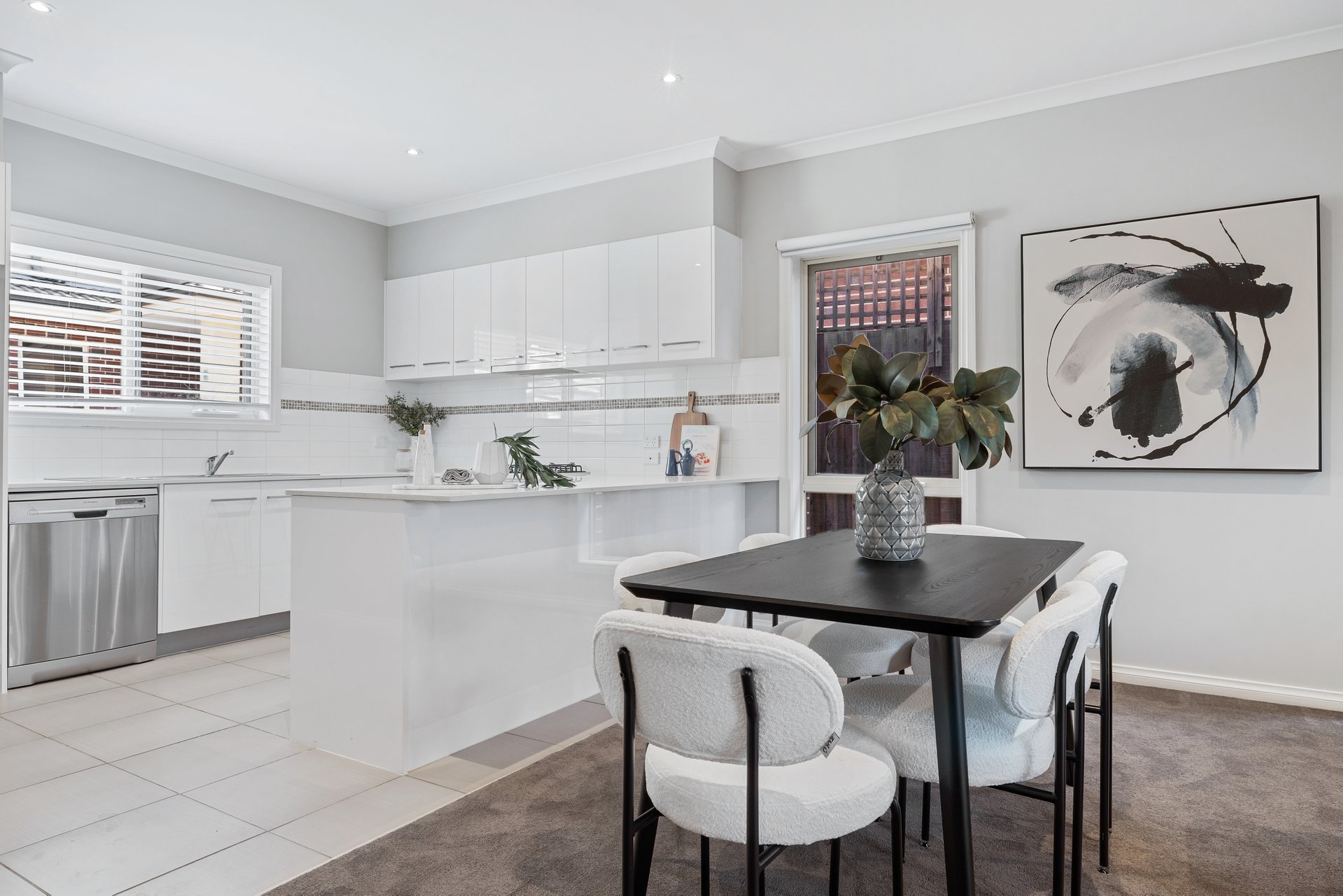 9/48 Lusher Road, Croydon image 4