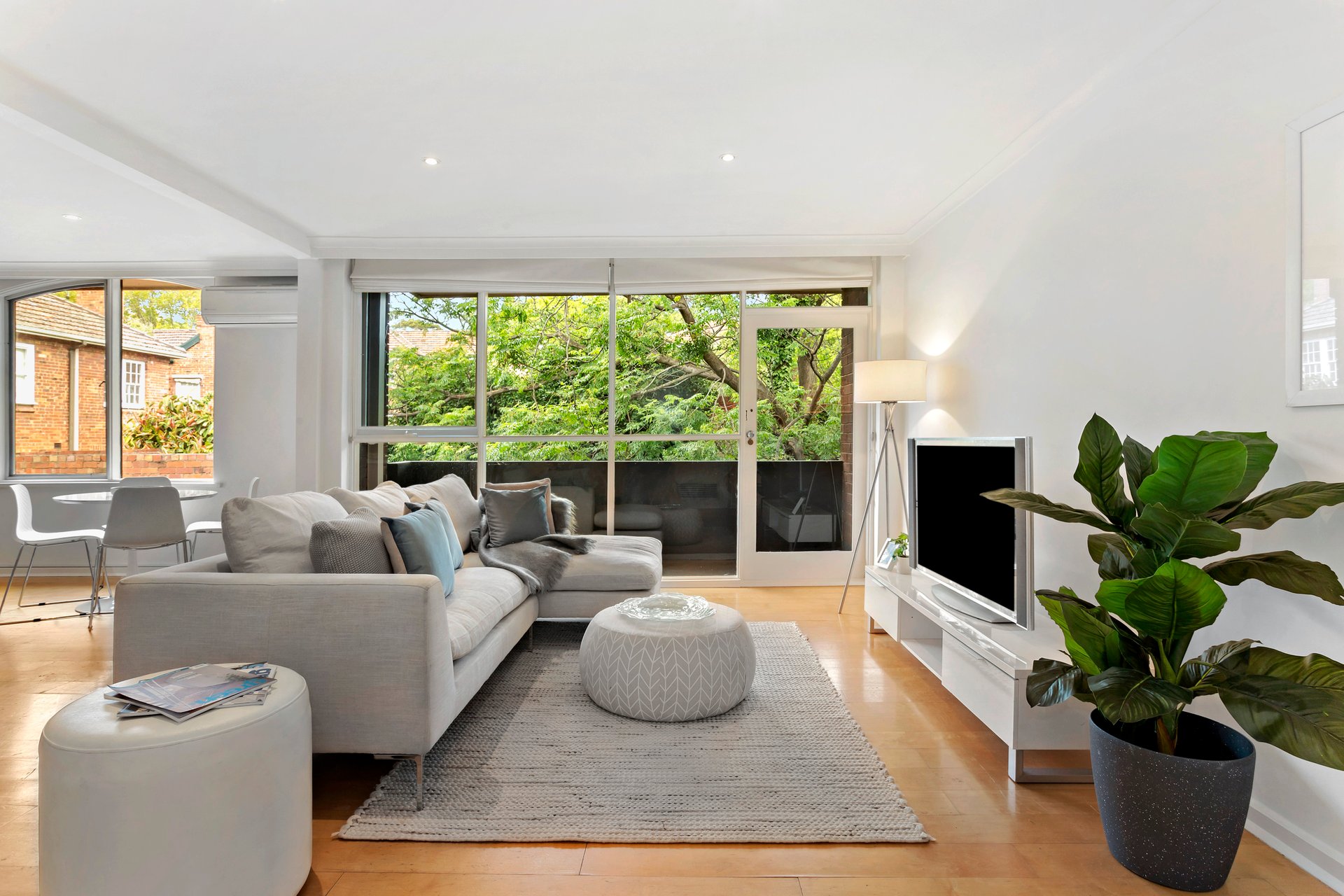 Property Gallery Thumbnail 10