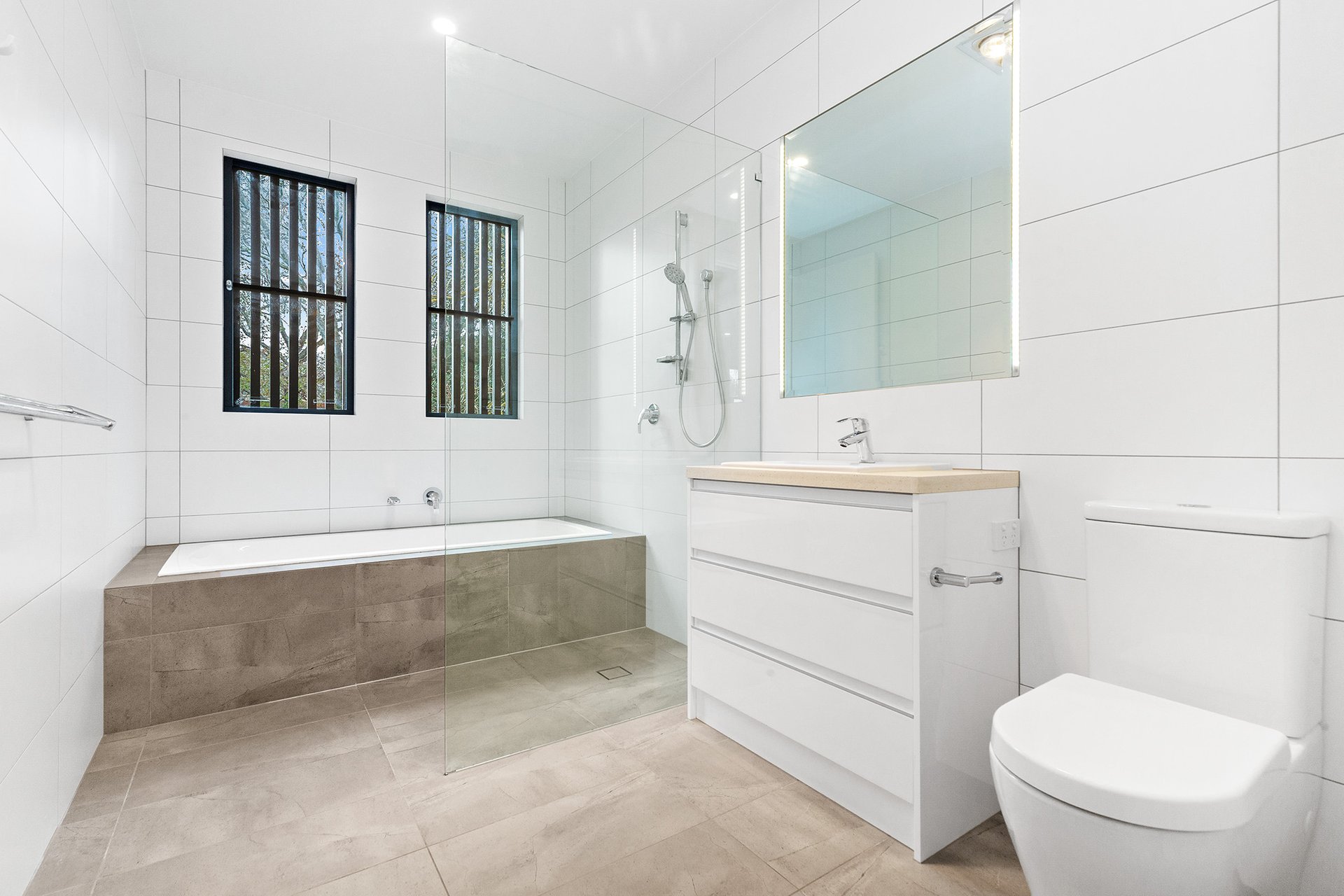 Property Gallery Thumbnail 3