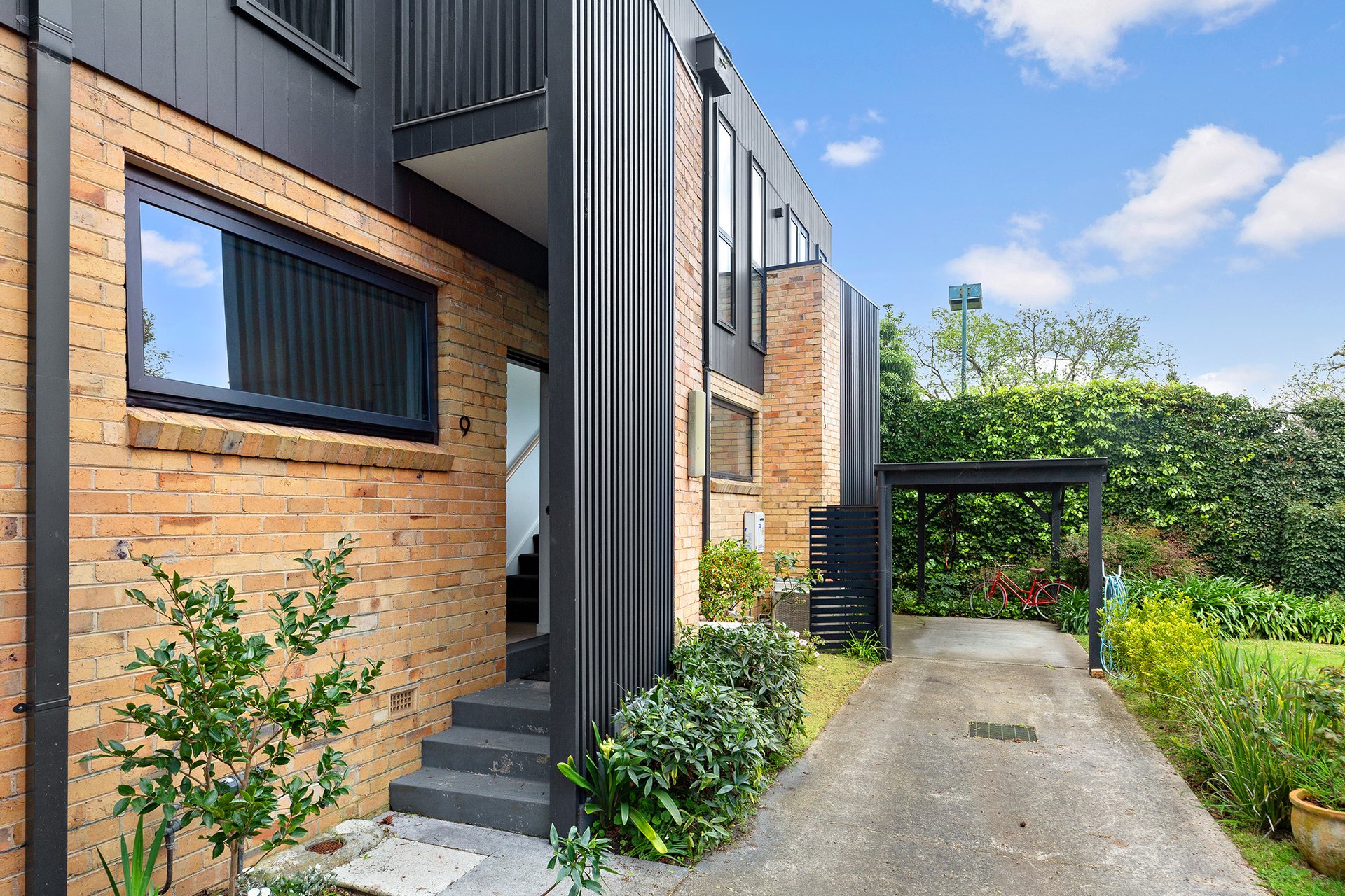 Property Gallery - Main Image