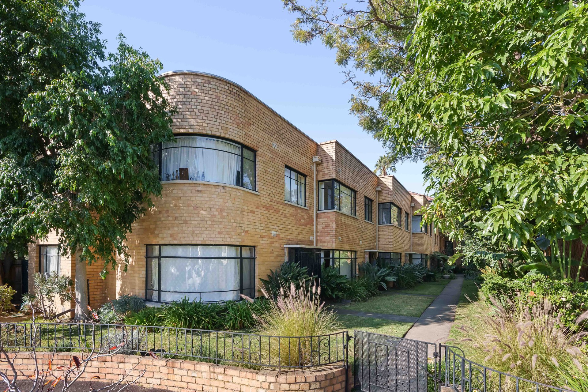 9/5 Bundalohn Court, St&nbsp;Kilda image 1