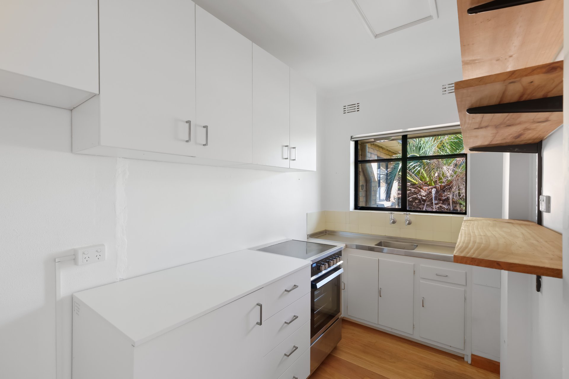 9/5 Bundalohn Court, St&nbsp;Kilda image 2