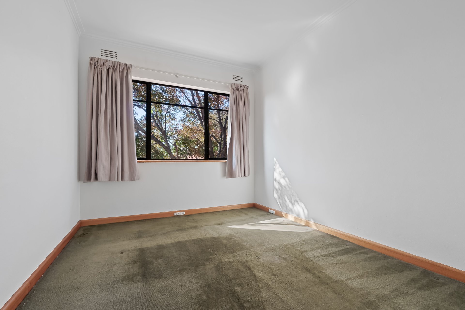 9/5 Bundalohn Court, St&nbsp;Kilda image 6