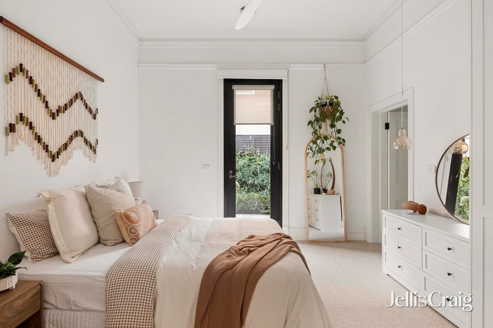 95 Grosvenor Street, Balaclava image 6