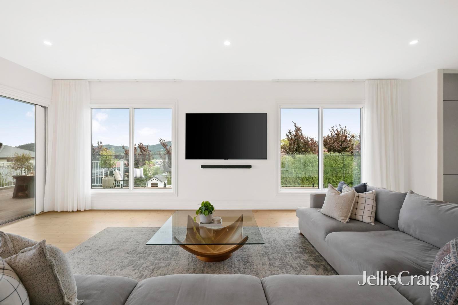 95 Maroondah Highway, Healesville image 11