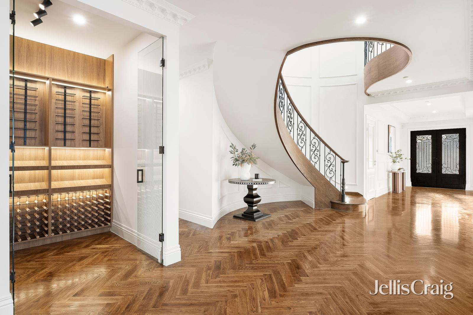 95 Mountain View Road, Balwyn&nbsp;North image 3