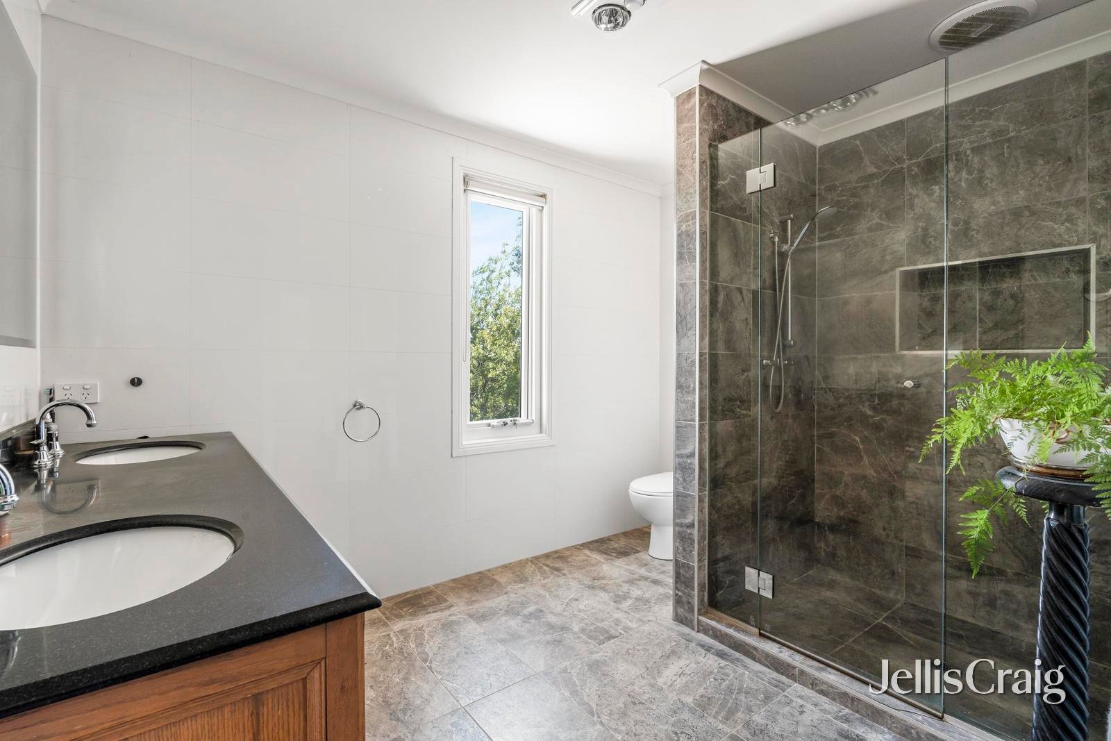 95 New Road, Oak&nbsp;Park image 11