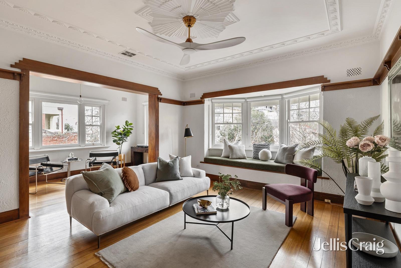 9/5 Robe Street, St&nbsp;Kilda image 4