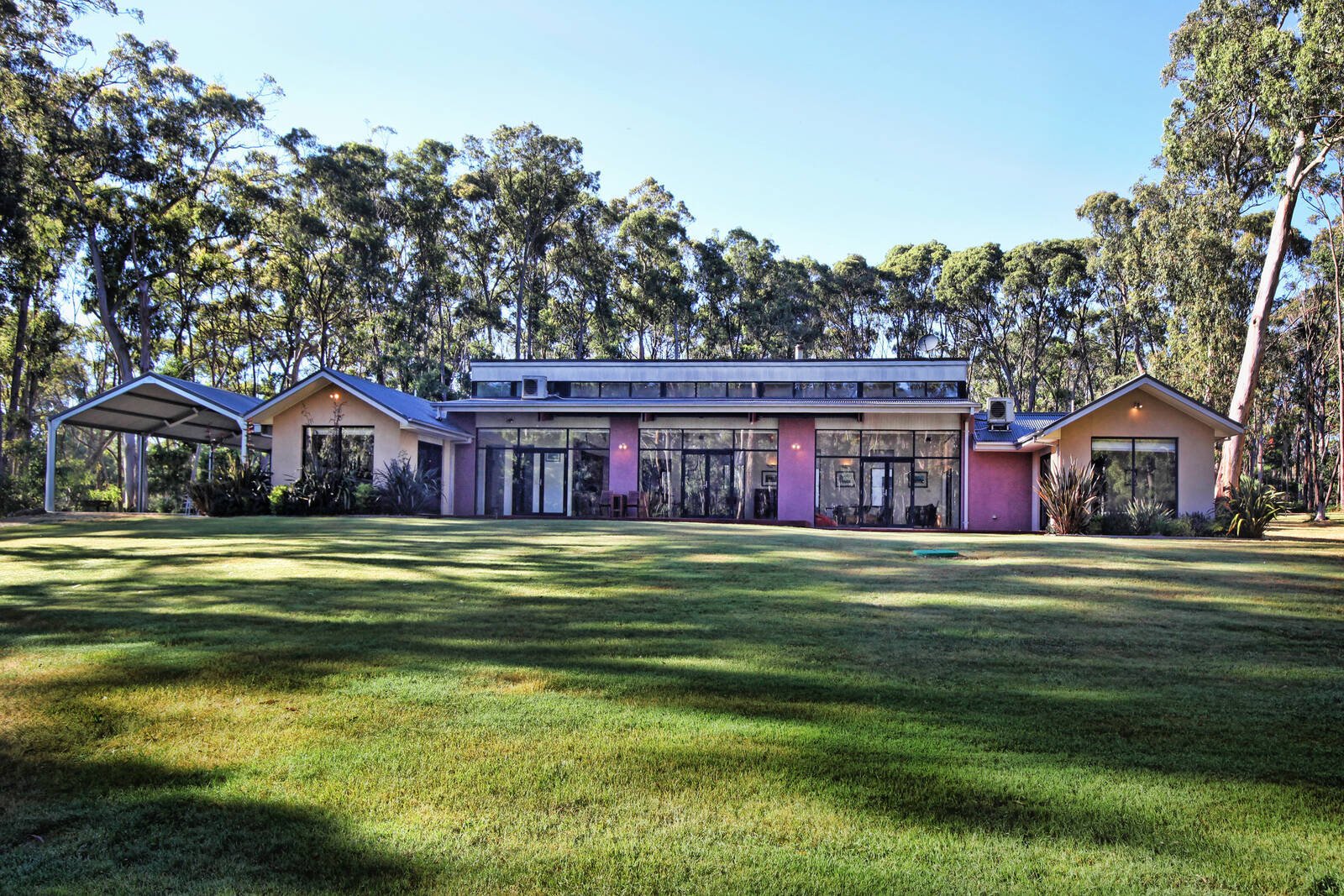 Property Gallery - Main Image