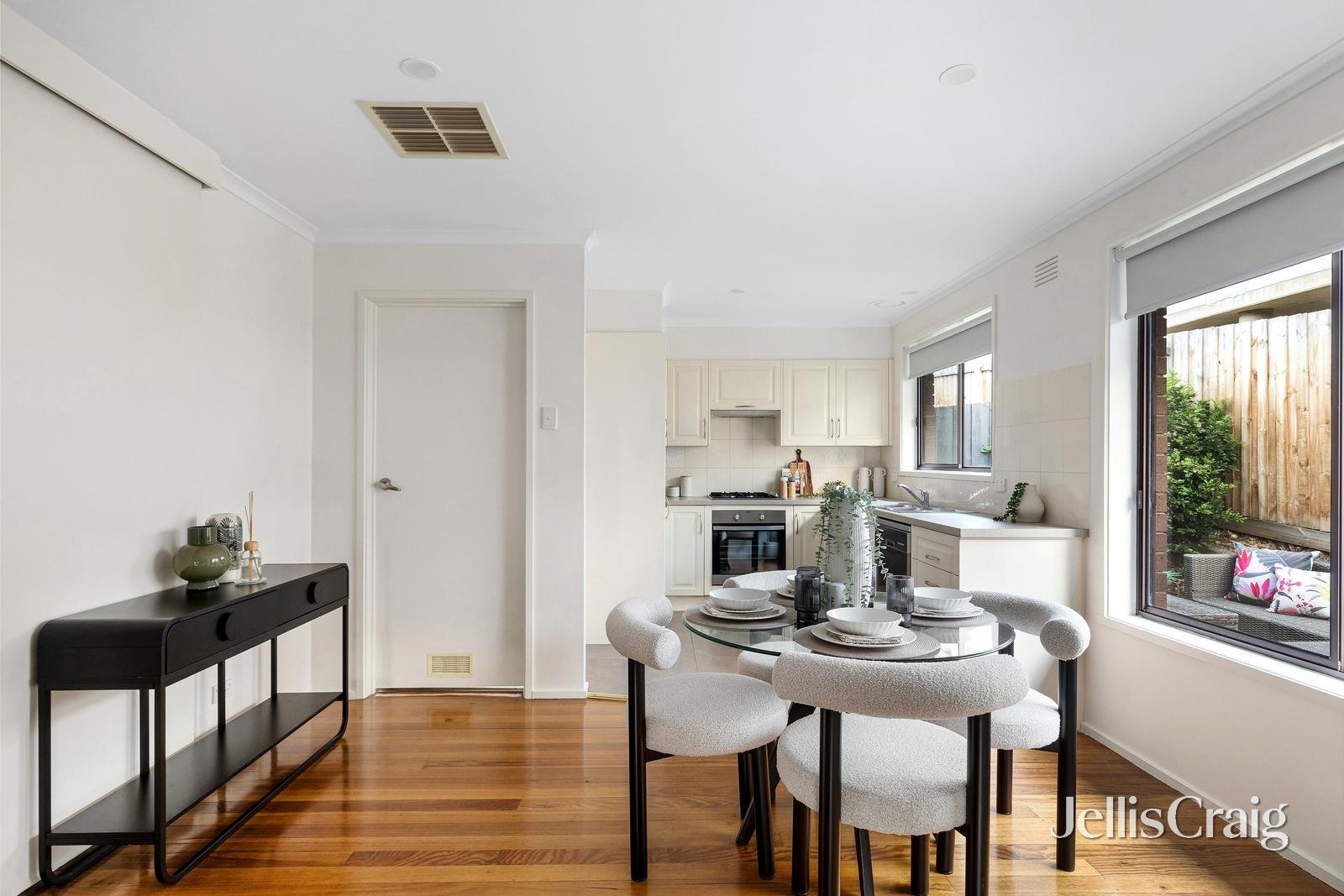 9/50 Scotland Avenue, Greensborough image 4