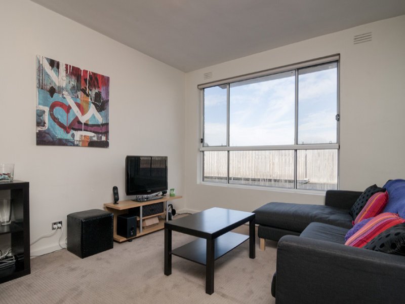 9/51 Stephen Street, Yarraville image 2