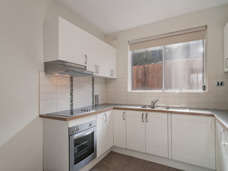 9/51 Stephen Street, Yarraville image 3