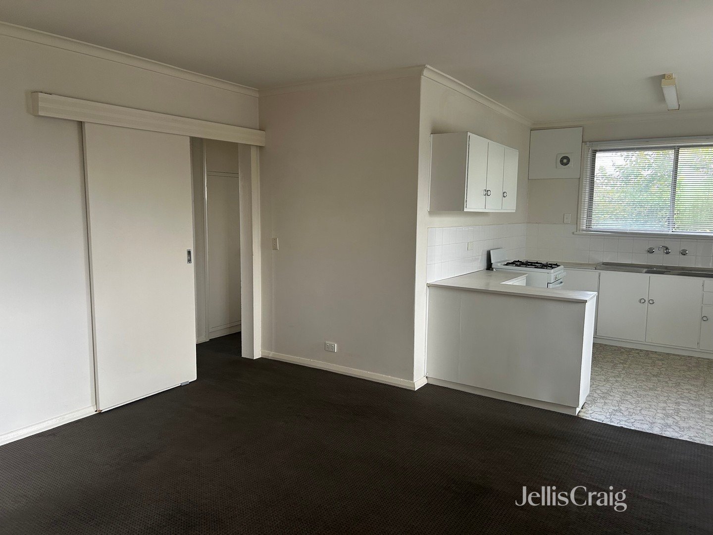 9/53 Woolton Avenue, Thornbury image 2