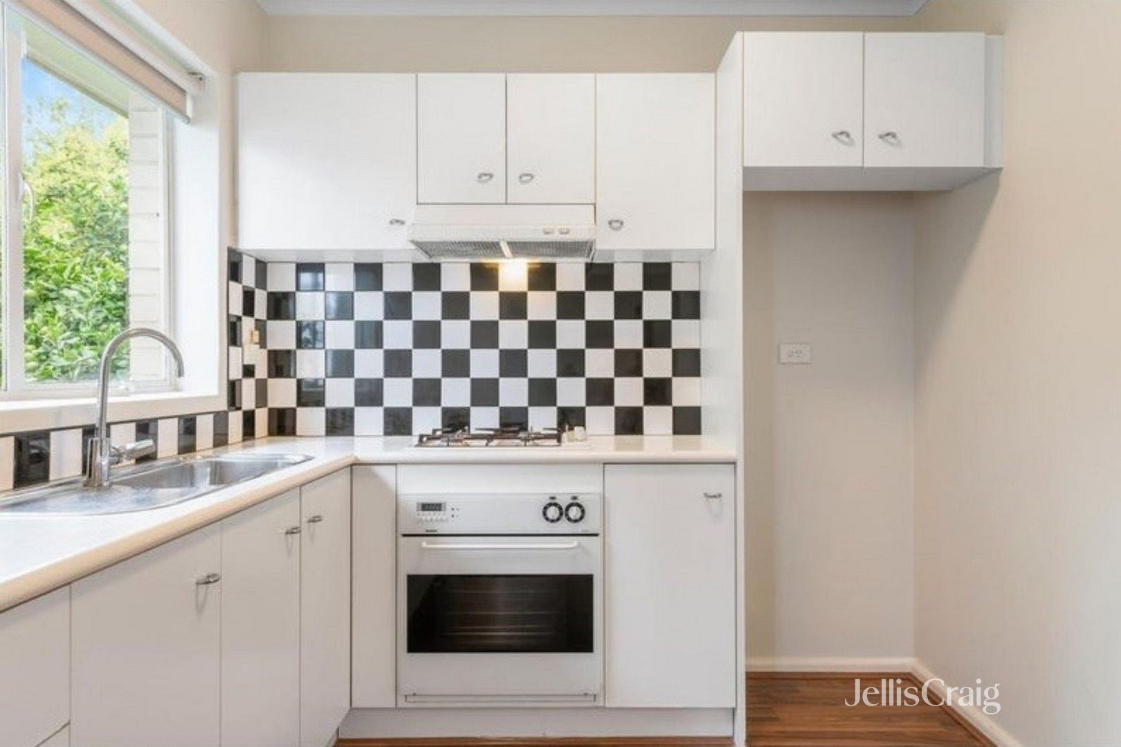 9/55 Heller Street, Brunswick West image 2