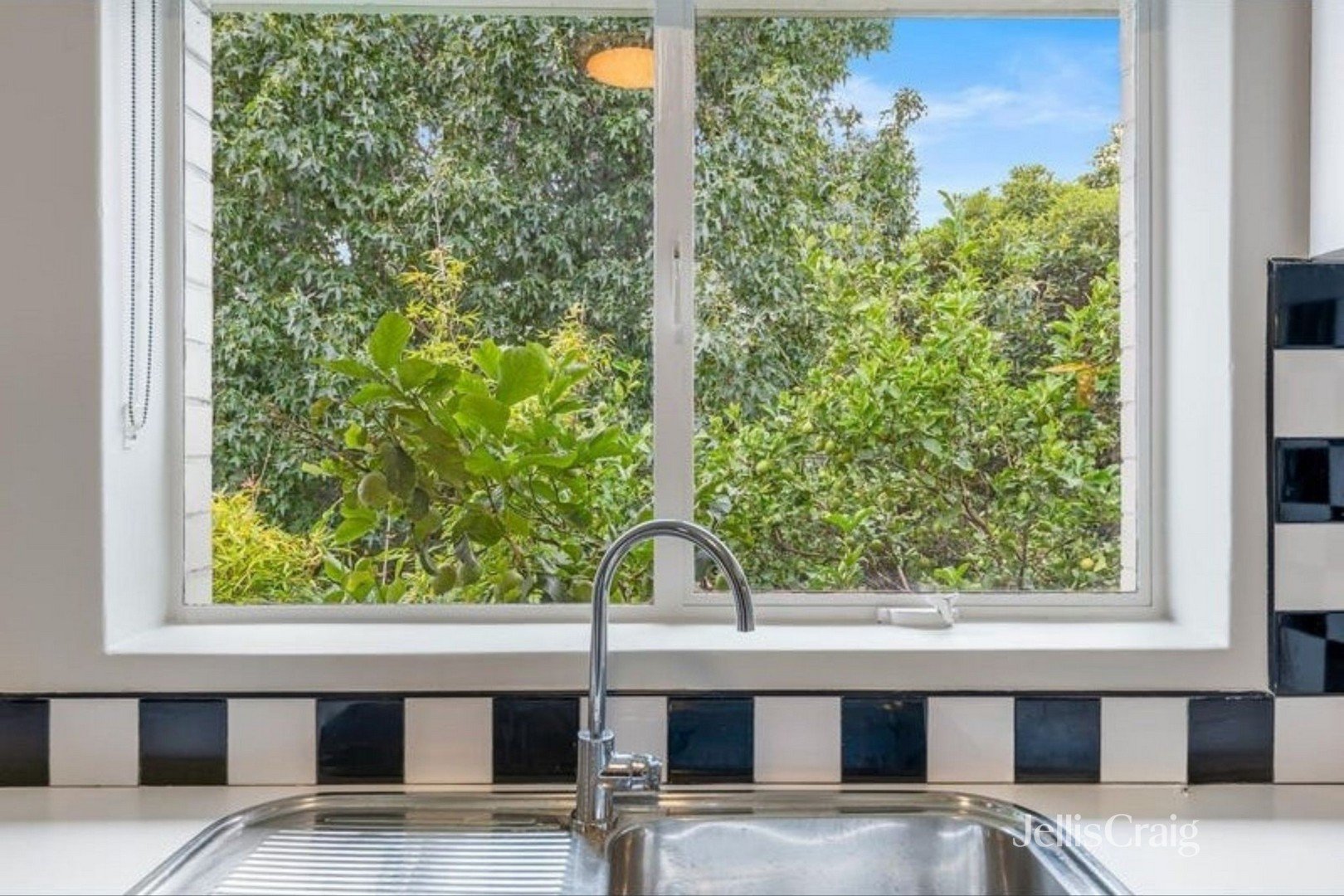 9/55 Heller Street, Brunswick West image 4