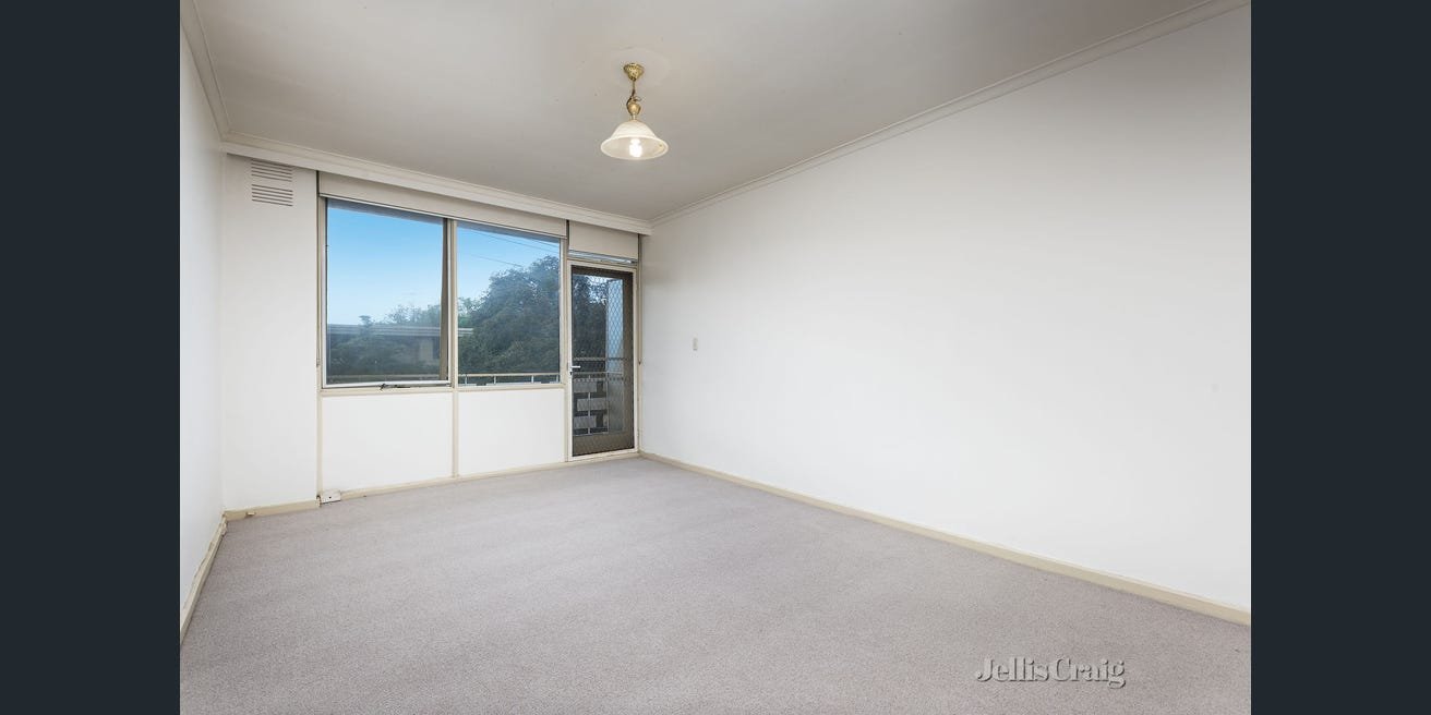 9/56 Tennyson Street, Elwood image 2