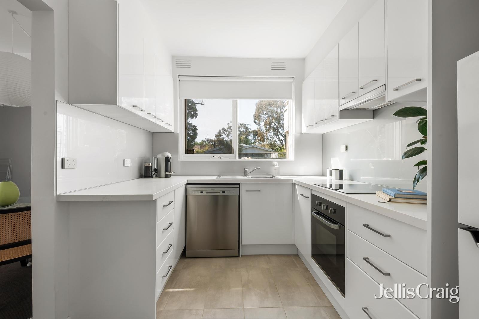 9/564 Glenferrie Road, Hawthorn image 4