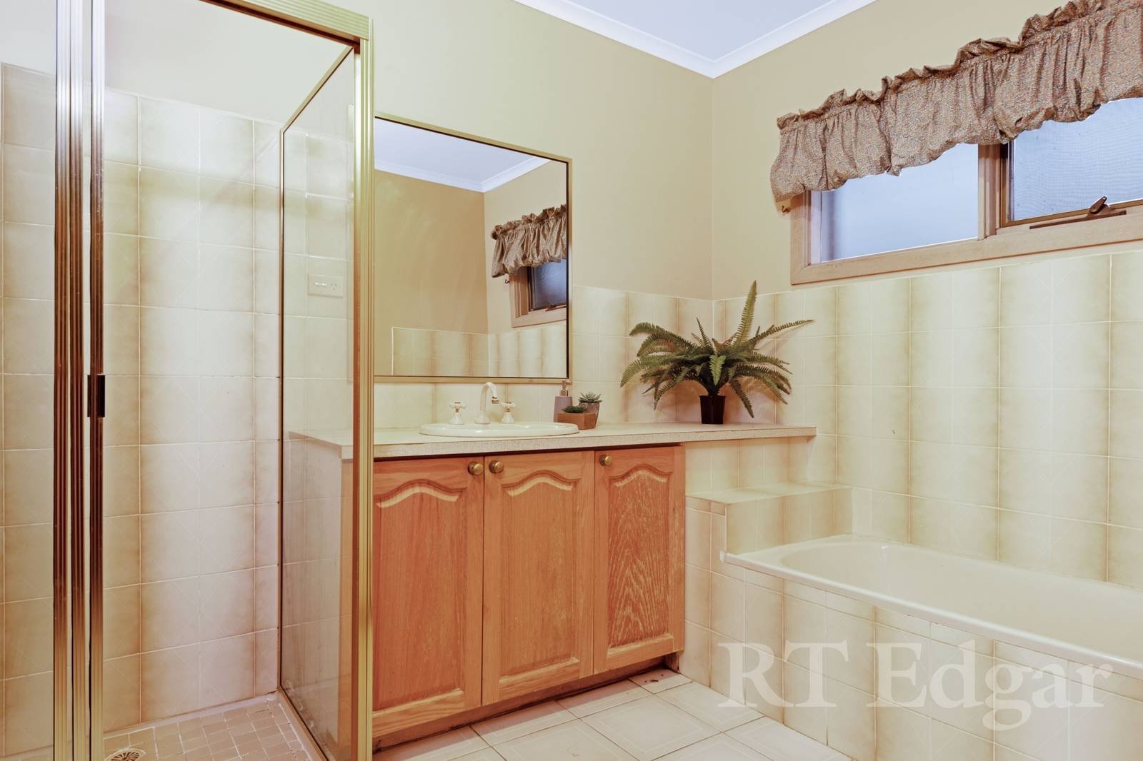 Property Gallery Thumbnail 30