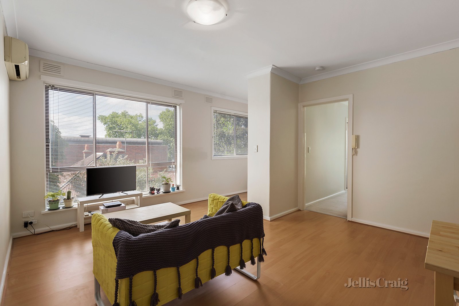 9/6 Arthur Street, Fairfield image 2